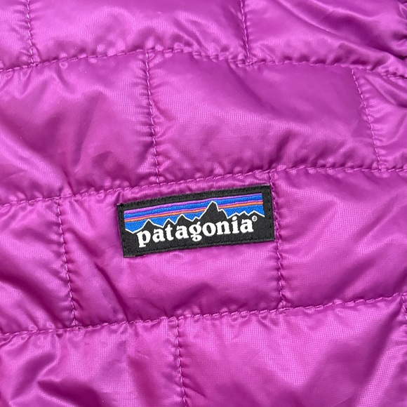 Women’s Patagonia Nano Puff Vest - Picture 4 of 7